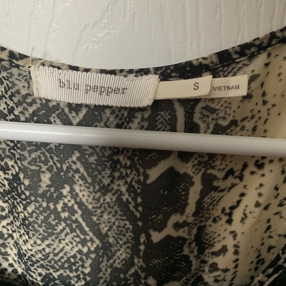 Tank top - Picture 2 of 3